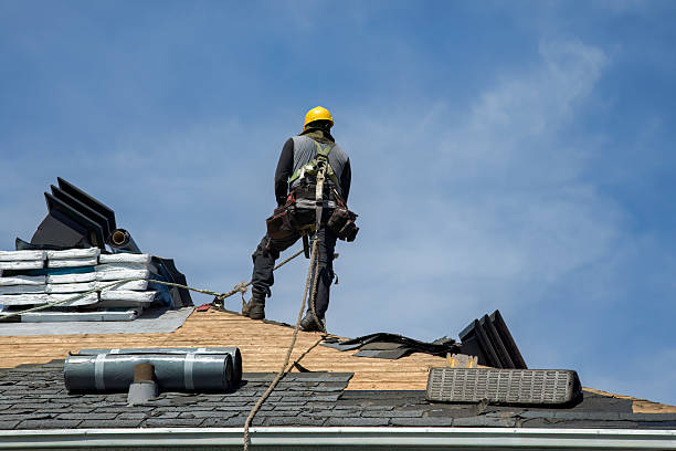 Professional Gutter Installation technician working in Lebanon, OH